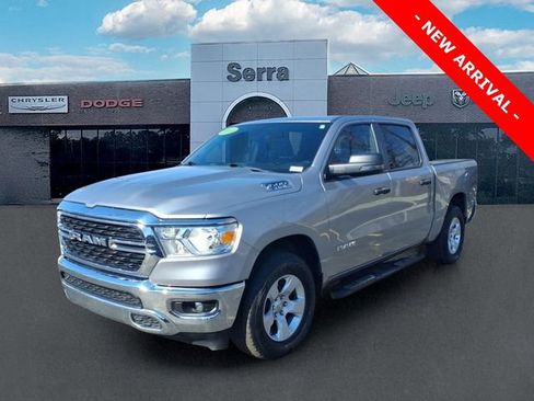 Used 2023 RAM 1500 Big Horn AWD/4WD image 3