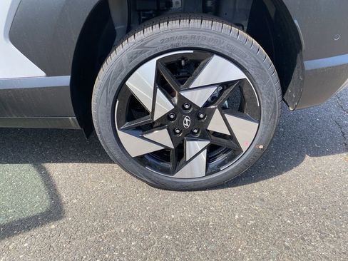 New 2026 Hyundai Kona Limited AWD/4WD image 9
