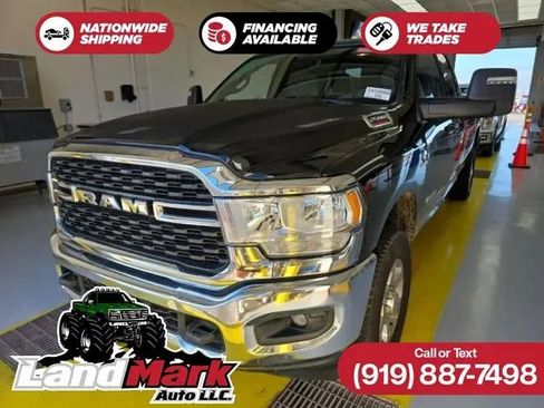 Used 2024 RAM 2500 Big Horn AWD/4WD image 1