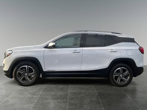 Used 2021 GMC Terrain SLT image 4