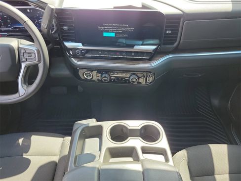 Used 2022 Chevrolet Silverado 1500 LT image 17