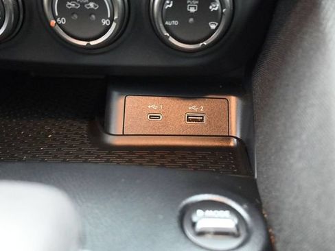 Used 2024 Nissan Z Sport w/ Floor Mat Package RWD image 33