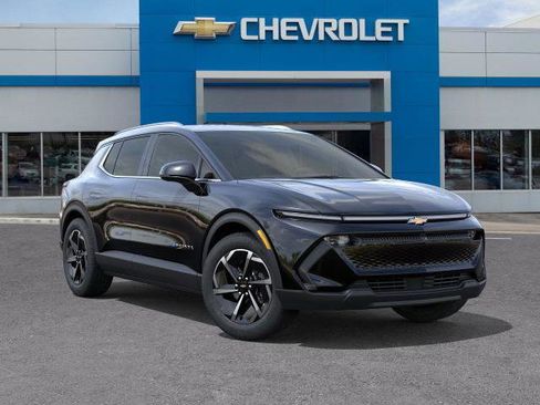 New 2026 Chevrolet Equinox EV LT image 39