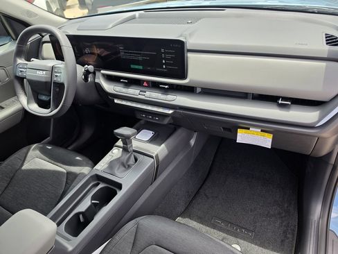 New 2027 Kia Seltos S FWD image 11