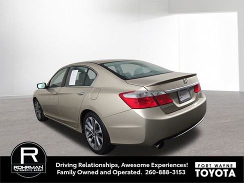 Used 2015 Honda Accord Sport image 9