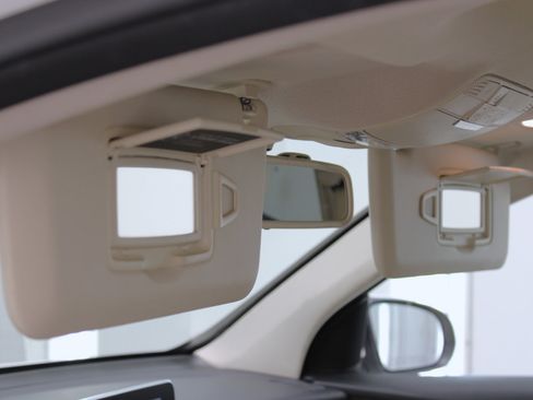 Used 2018 Mercedes-Benz GLC 300 GLC 300 SUV w/ Multimedia Package image 65