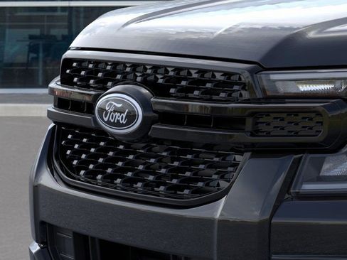 New 2025 Ford Ranger XLT w/ Equipment Group 301A High image 19