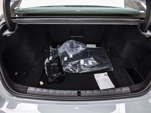 New 2026 BMW 740i w/ Premium Package image 27