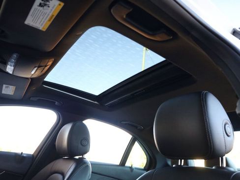 Used 2020 Mercedes-Benz C 300 4MATIC Sedan image 10