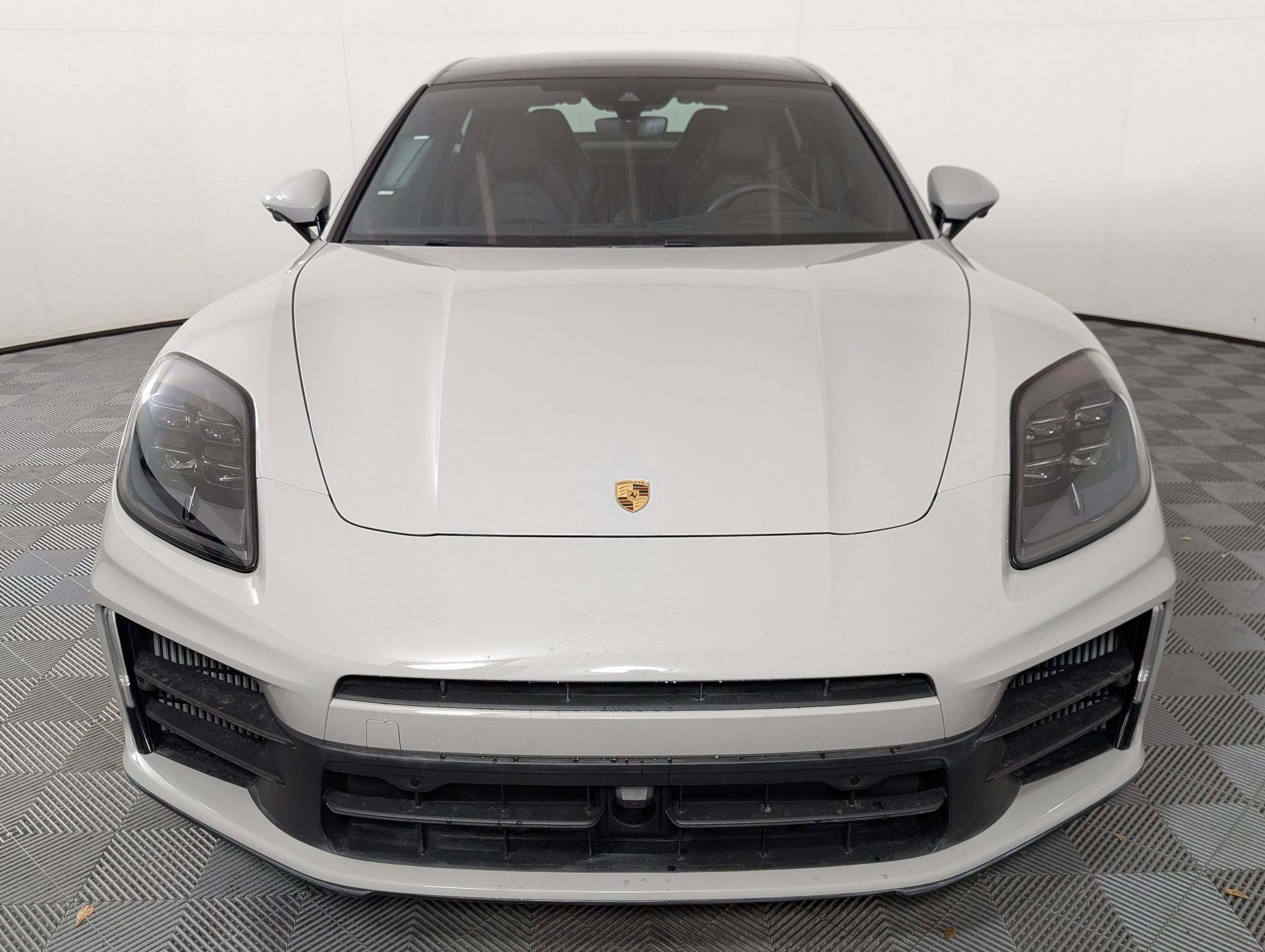 Certified 2025 Porsche Panamera 4 AWD/4WD image 7