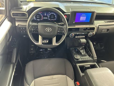Used 2025 Toyota Tacoma TRD Sport RWD image 22