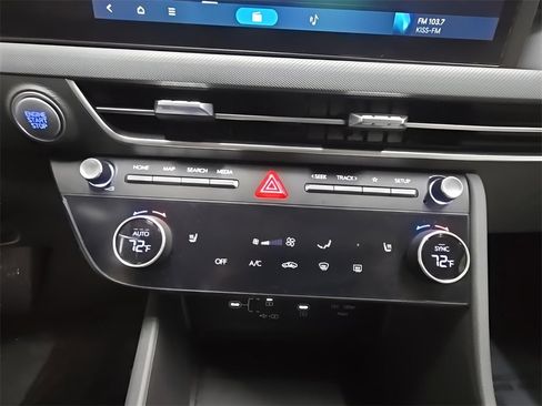 Certified 2025 Hyundai Sonata SEL image 26