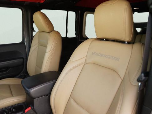 Used 2019 Jeep Wrangler Unlimited Rubicon AWD/4WD image 10