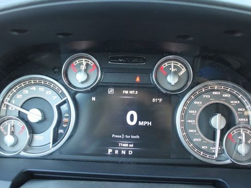 Used 2018 RAM 2500 Limited image 35