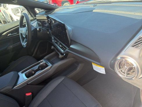 New 2026 Chevrolet Equinox EV LT FWD image 20