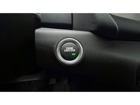 Certified 2024 GMC Terrain SLT w/ Infotainment Package II image 21