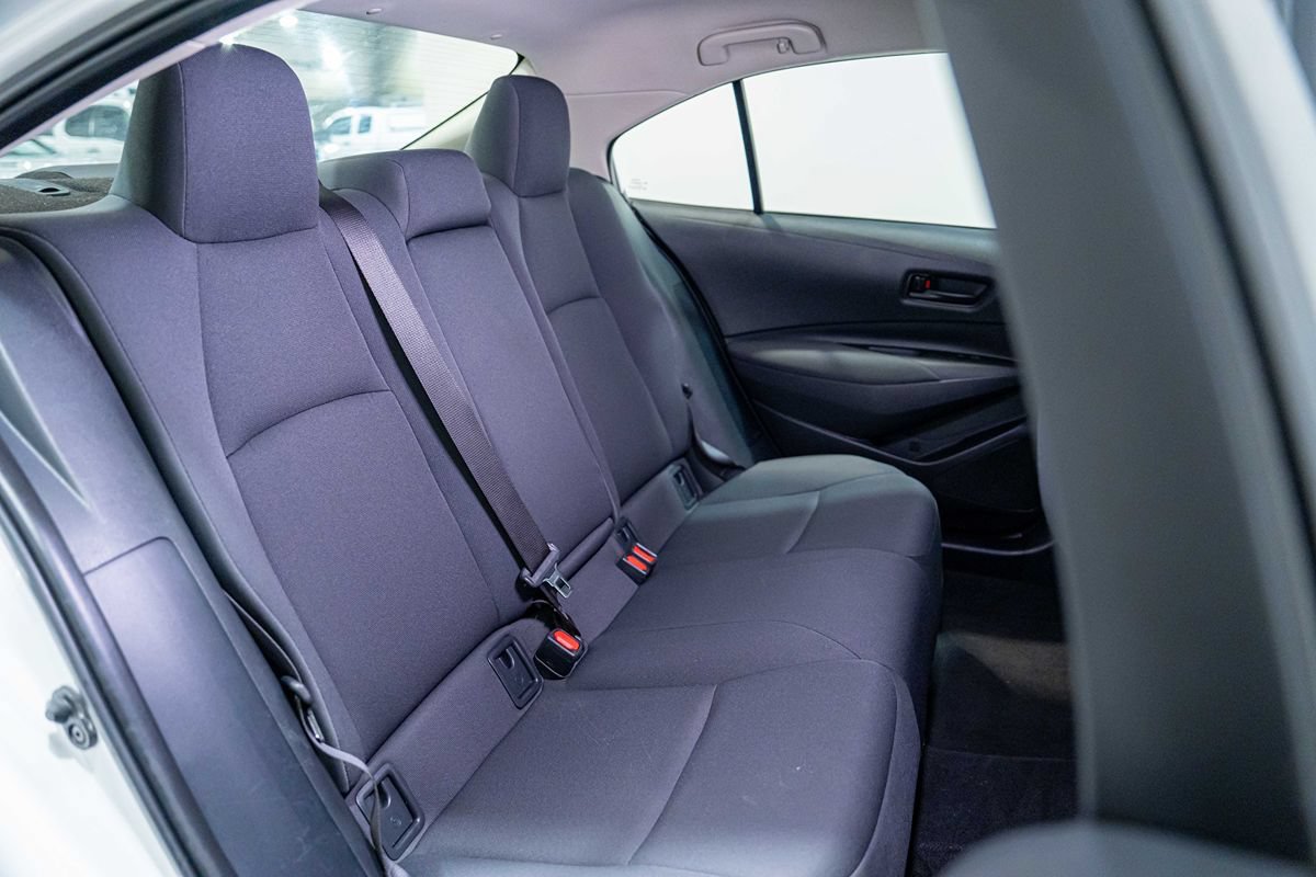 Used 2022 Toyota Corolla LE w/ LE Convenience Package FWD image 15