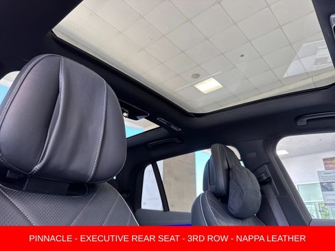 Used 2023 Mercedes-Benz EQS 580 4MATIC SUV image 17
