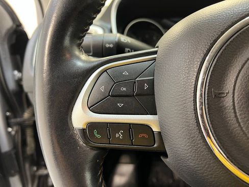 Used 2019 Jeep Compass Latitude w/ Popular Equipment Group image 18