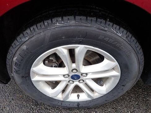 Used 2019 Ford Edge SEL w/ Equipment Group 201A AWD/4WD image 10