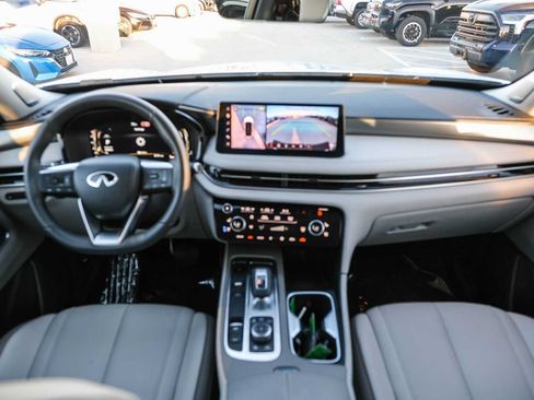 Used 2026 INFINITI QX60 Luxe w/ Cargo Package FWD image 13