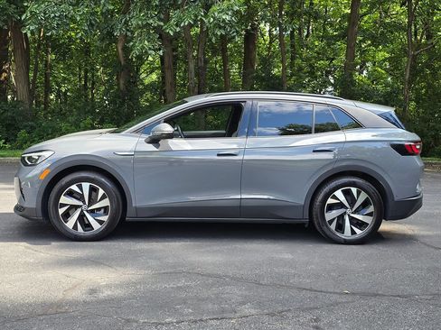 Used 2023 Volkswagen ID.4 Pro RWD image 3