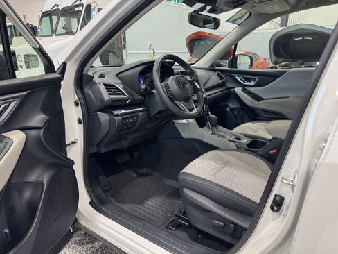 Used 2024 Subaru Forester Premium AWD/4WD image 15
