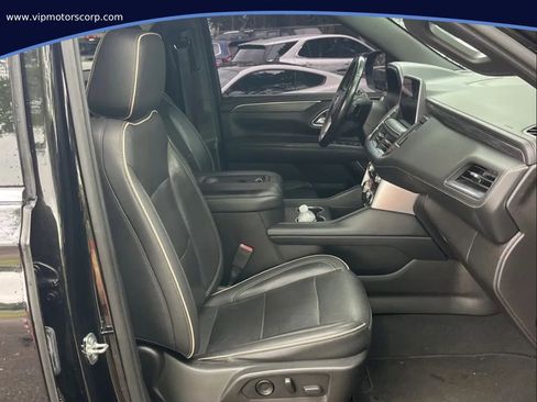 Used 2021 GMC Yukon XL SLT image 5