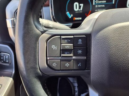 Used 2022 Ford F150 Lariat w/ Equipment Group 502A High AWD/4WD image 18