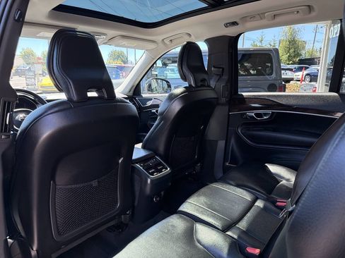 Used 2019 Volvo XC90 T6 Momentum w/ Advanced Package AWD/4WD image 27