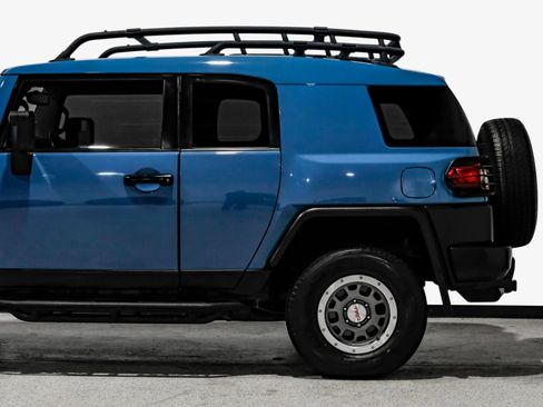 Used 2014 Toyota FJ Cruiser 4WD w/ Trail Teams Ultimate Edition image 11