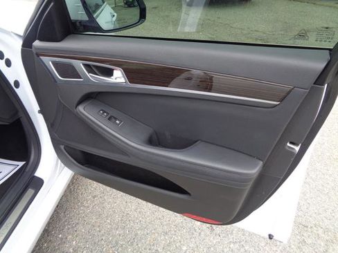 Used 2018 Genesis G80 3.8 image 19