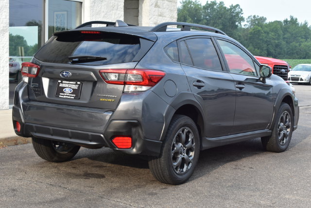 Used 2022 Subaru Crosstrek 2.5i Sport w/ Moonroof Package AWD/4WD image 16