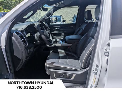 Used 2026 RAM 1500 Laramie AWD/4WD image 11