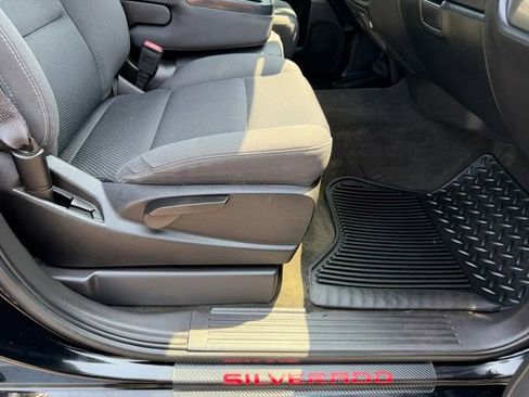 Used 2017 Chevrolet Silverado 1500 LT w/ All Star Edition AWD/4WD image 15