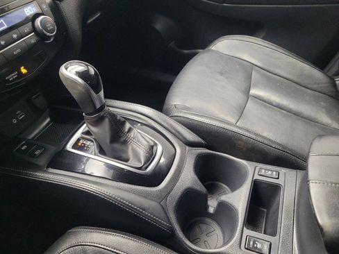 Used 2020 Nissan Rogue SL image 26