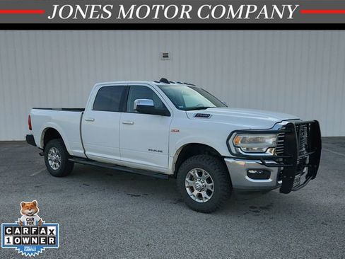 Used 2022 RAM 2500 Laramie AWD/4WD image 1