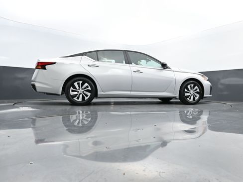 New 2025 Nissan Altima 2.5 S image 40