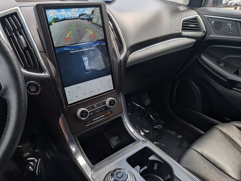 Certified 2021 Ford Edge Titanium FWD image 32