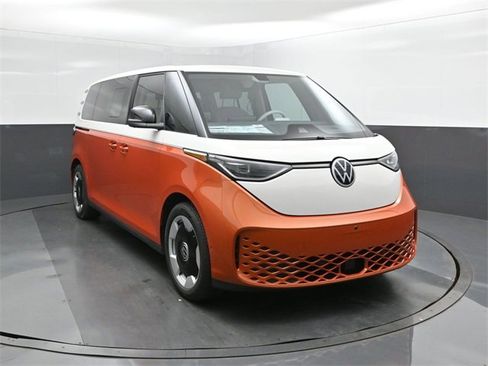 New 2025 Volkswagen ID. Buzz Pro S Plus image 22