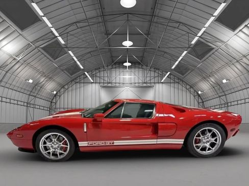 Used 2005 Ford GT Coupe 2D image 2