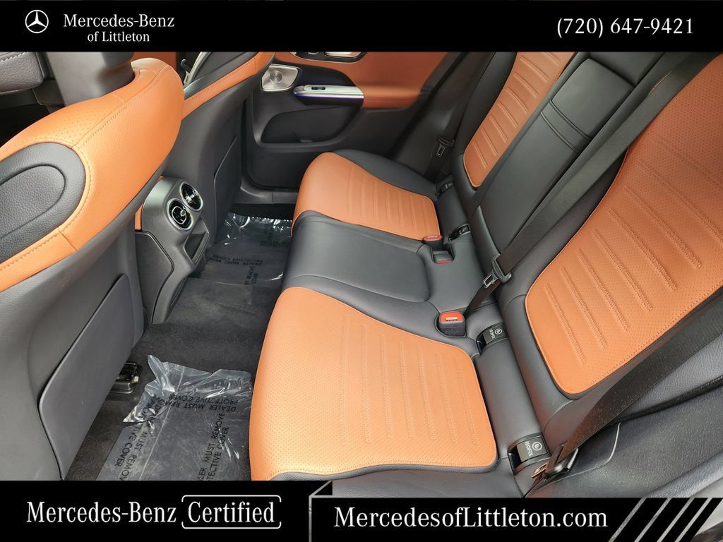 Certified 2025 Mercedes-Benz GLC 300 4MATIC image 33