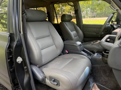 Used 1996 Toyota Land Cruiser AWD/4WD image 35