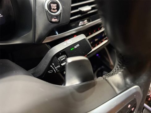 Used 2020 BMW X4 xDrive30i image 30