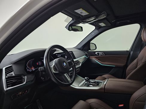 Used 2023 BMW X5 xDrive40i w/ M Sport Package image 6