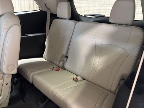 Used 2023 Buick Enclave Essence w/ Experience Buick Package image 29