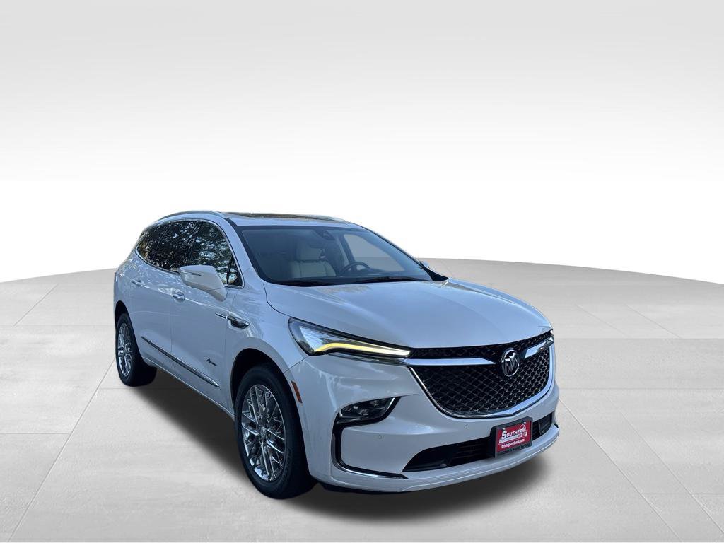 Used 2023 Buick Enclave Avenir w/ Avenir Technology Package FWD image 3