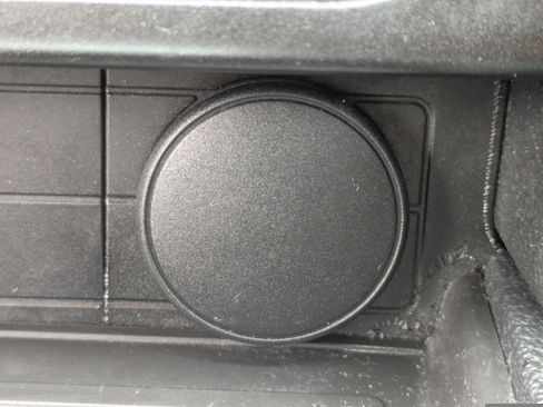 Used 2016 Ford Mustang V6 w/ Equipment Group 051A image 23