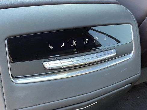 Used 2024 Cadillac Escalade Sport Platinum w/ LPO, Floor Liner Package image 31