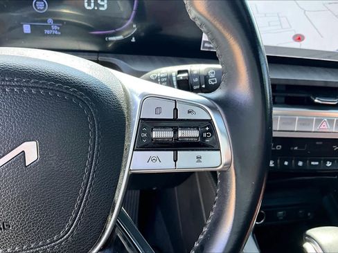 Used 2023 Kia Telluride EX w/ EX Captain's Chair Package image 23